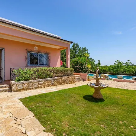 Holiday home Isaurinda By Interhome