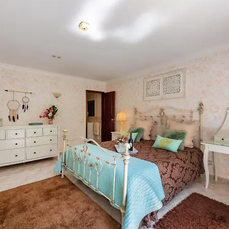 Holiday home Isaurinda By Interhome